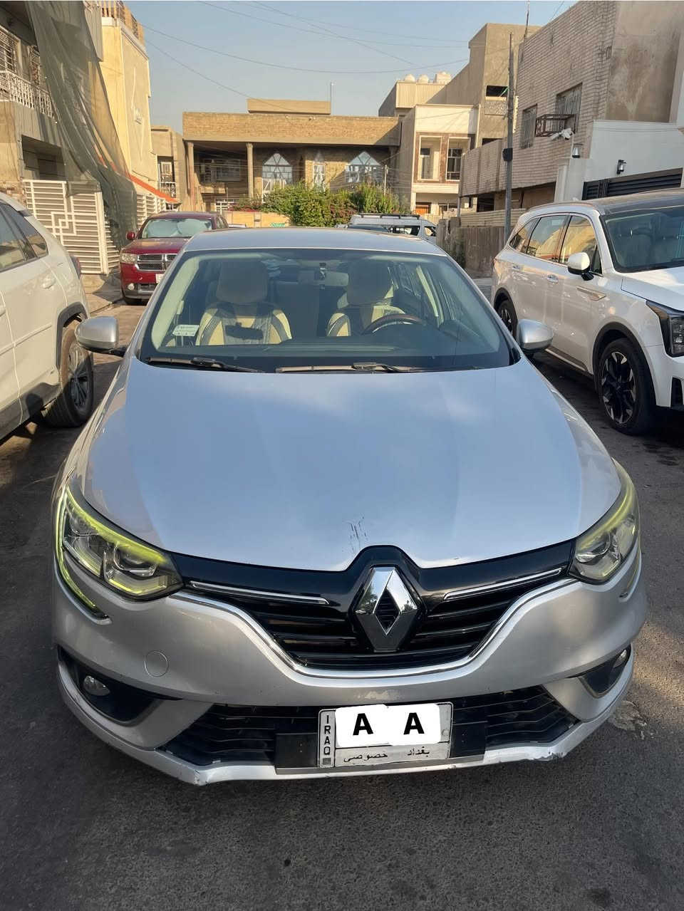 السلام عليكم
للبيع رينو ميكان 

موديل  2019  

رقم بغداد 

لونها سلفر 

السياره مامتعوبه ابد ونضيفه 
كفالة عامة كير محرك صبغ 

بلكات جديدة

حدادية فول 

شاشة اعطال 

شاشة ترحيب عد التشغيل والاطفاء

 تدفئة زجاج 

حساس كشنات 

حساس ضغط الاطاراة 

لد خلفي امامي ليزر 

كشاف ضباب 

مقابض اباوب داخل نيكل

مطعم الداخل بكاربون فايبر  

زجاج اوتو ٤ ابواب 

لايت عدسة عالي ناصي 

مانع انزلاق ذاتي 

جنطه بصمة+رمونت 

____

السيارة بيها بارد جاملغ قطعة وحده

البنيد طخة خفيفة 

السعر : 95 ورقة 

الاستفسار : ***********

مكاني بغداد
