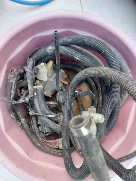 محافظة كركوك
منظومة إيطالية شد منتوجات خزان٦٠لتر اسطواني جديدة لوك مشتغله قليل مع كامل ملحقات سعر ٣٨٠بيه مجال  
***********
