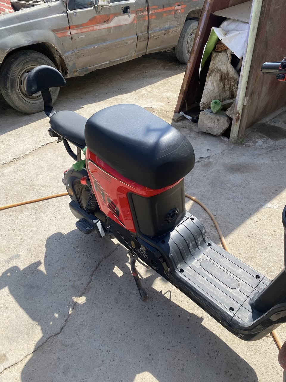 سلام عليكم دراجة شحن للبيع الدراجةنضيفه كلش مزودة 6بطارياتملف وعقل رياضي مستعمله شهرين فقط العنوان بغداد حي اور السعر450الف للا تصال على الرقم***********
