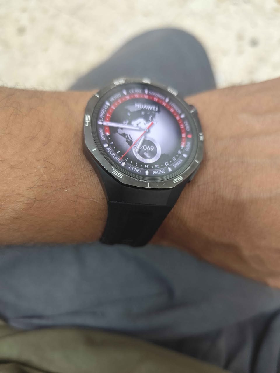 ساعة هواوي GT5pro ساعه نظيفه كامل الملحقات بيها خدش بسيط ميبين باللبس ب125 الف واتحده اي واحد يلكه بهيج سعر بس مستعجل عل بيع مكاني بغداد اليريدها يطب عل واتس وليعلمل اذا تعامل مااجاوبك *********** بغداد, العراق
