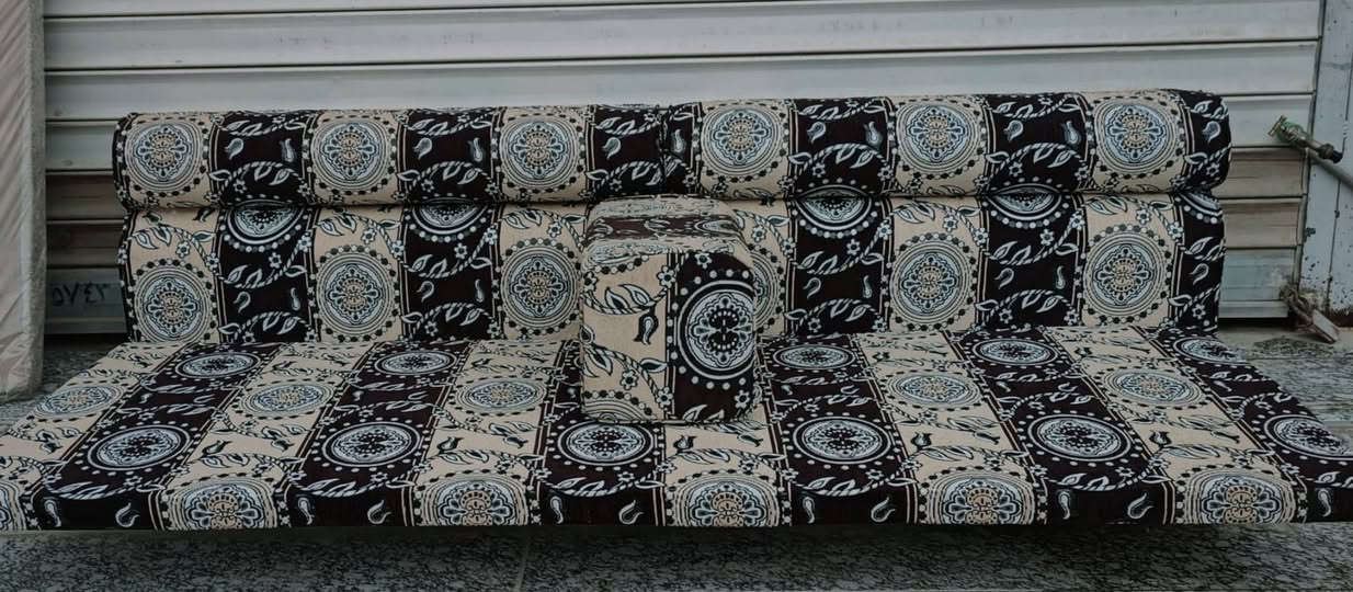 ♦ الجشعمي للجـلسـات العربــية ♦
العنوان : تكريت - القادسية - قطعة 500 - شارع المجمع الطبي 
يتوفر  الجديد والمستعمل ب اسعار متفاوته  〽
⛺  يوجد خيّـم 4×4  ⛺
وتوفر ايضًا الديوان " الشداد " بلونين و نقشتين مختلفات 
⚡ ويتوفر ايضًا دلال الرسلان الذهبي 
 و يتوفر لعبة الكيرم 🔥 
ومنقل ديوان .. و إستكان چاي الياباني الأصلي .. 🔥 
تفاصيل الديوان:
الدوشگ الطول 2 متر .. العرض 70 Cm .. الأرتفاع 5 Cm.
المخدة (الظهر) الأرتفاع 70 Cm .. الطول 1 متر.  

ولمعرفة التفاصيل وكامل الاسعار التواصل على الخاص  او ..
*********** اتصال + واتساب ✅

***********.  اتصال فقط ..
*********** واتساب ..
اهلًا بالجميـــــع .
