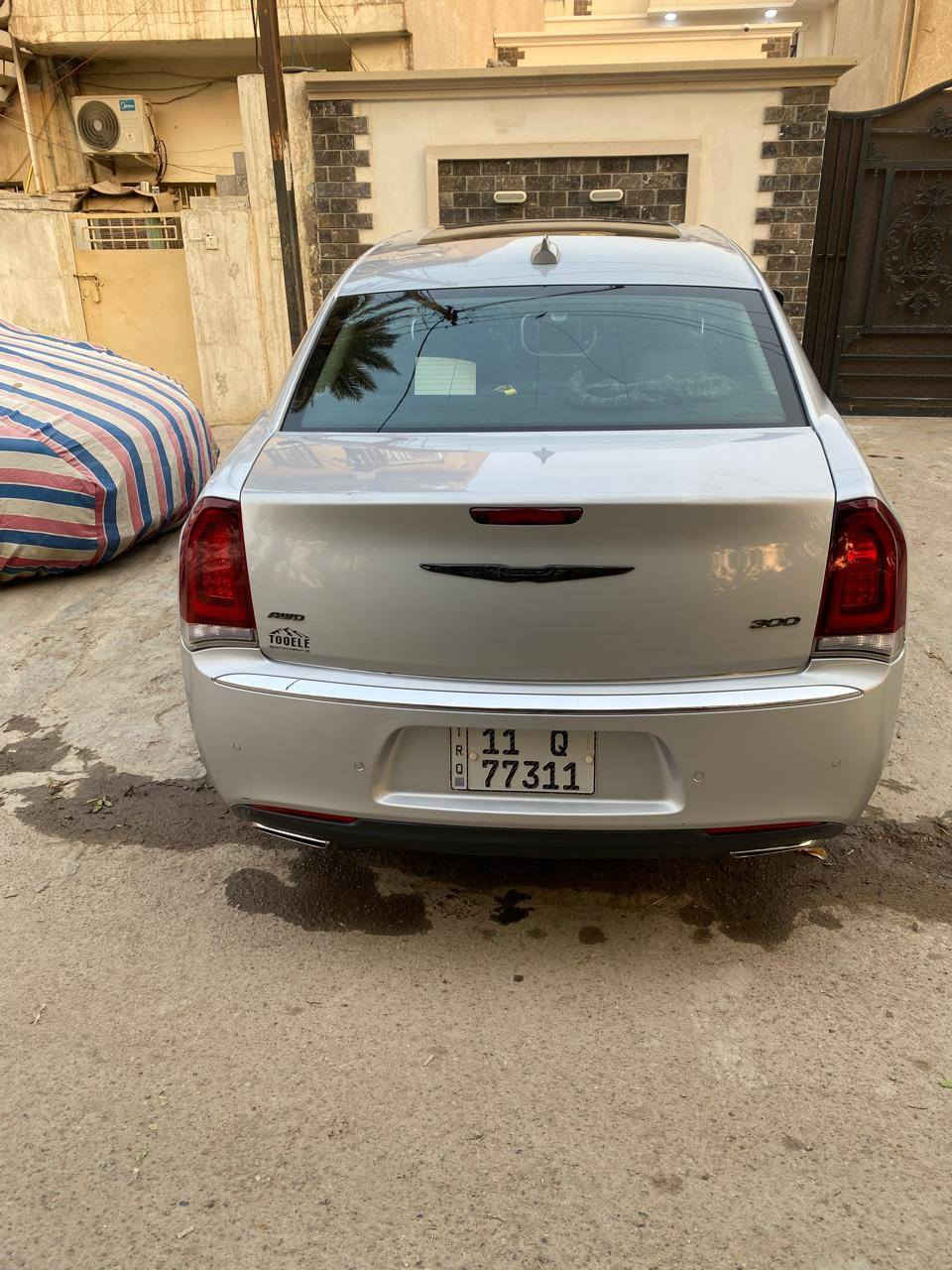 اوباما C300 فول مواصفات للبيع
السيارة فول مواصفات بانوراما بصمة كشنات جلد كشنات كهرباء شاشه كبيرة تحكمات ستيرن تبريد قطعتين كير ماوس صندوق بصمة فور ويل مرايات نيكل لايت زنون لايت LED نهاري تشغيل عن بعد 6 سلندر حادثها كلش خفيف وصور الحادث منشوره 
ماشية حاليا 10 الاف ميل
مكاني بغداد المعلمين رقم بغداد بأسمي 
السعر 188$ 
‎0771 123 8282
#اوباما 
#سيارات
