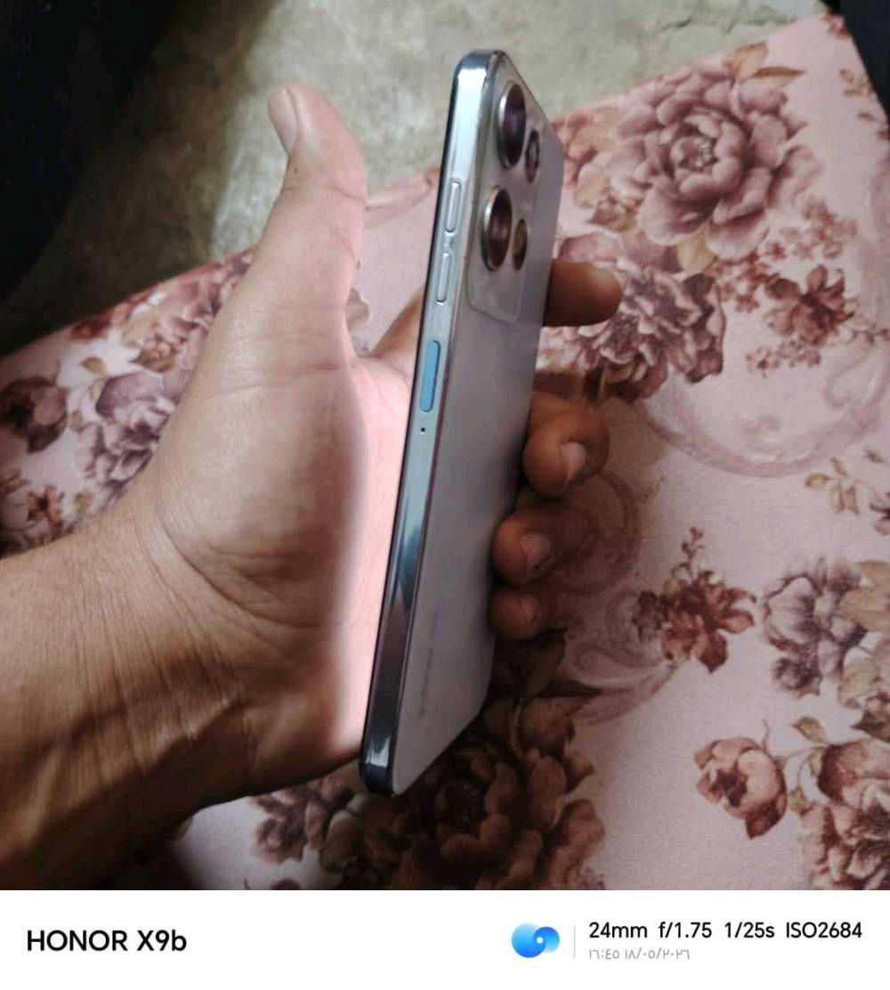 جهاز باب ثاني يخدمك للتصفح ويوتيوب شغال كامل شاشتو اصلية السعر 50 الف
مكاني موصل الجانب الايسر رقم موبايلي ***********