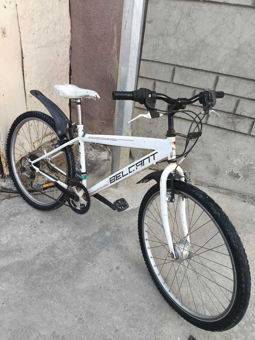 السلام عليكم  بايسكل مال باله حجم 26 للبيع نضيف كامل للاخير مايحتاج مصرف سعرو 65 وبي مجال الشراي يتصل 
***********
***********
