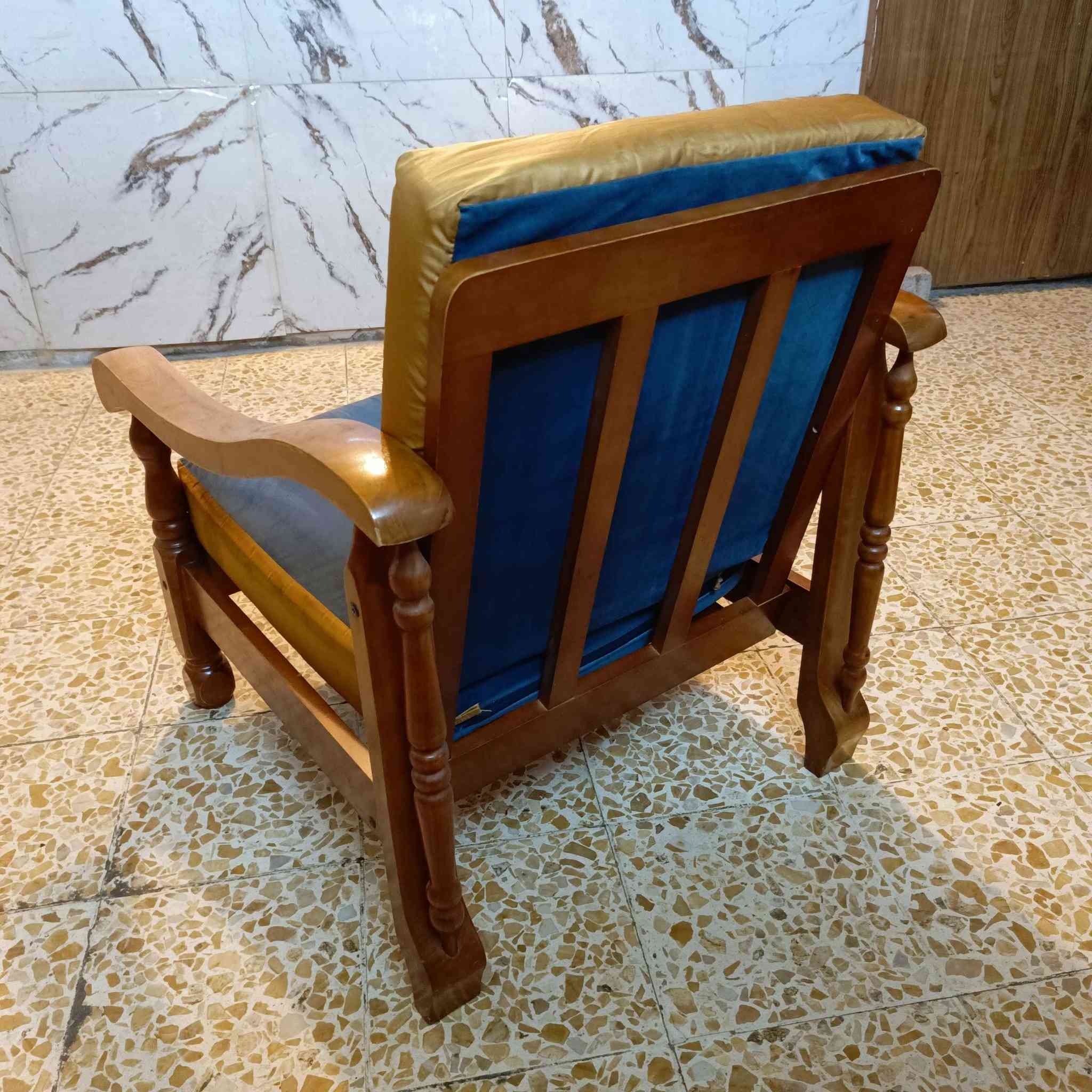 تخم خشب نضيف أي ضرر ما بي قماش قديفه 7 مقعد سعر 190 عنوان الحبيبية بغداد, العراق


**إذا كنت صاحب هذا الإعلان وتريد حذفه لأي سبب، رجاءا أرسل رسالة إلى الدعم الفني**