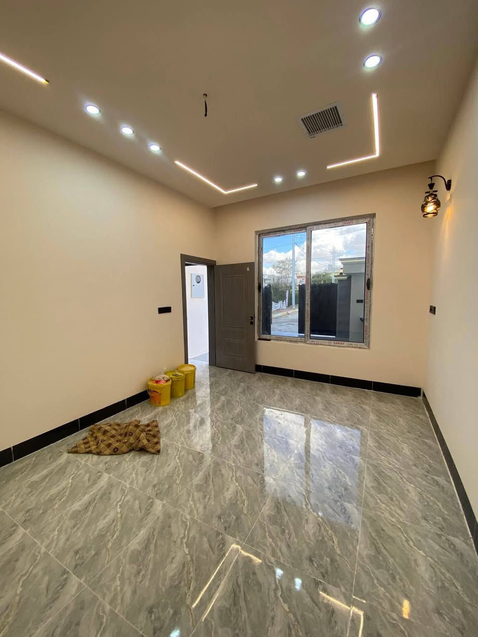 📢دار للبيع 100 متر واجهة 5م طابقين الموقع حي الأسرى والمفقودين خلف اسواق السعاده  بناء حديث  طابو صرف    ***********
