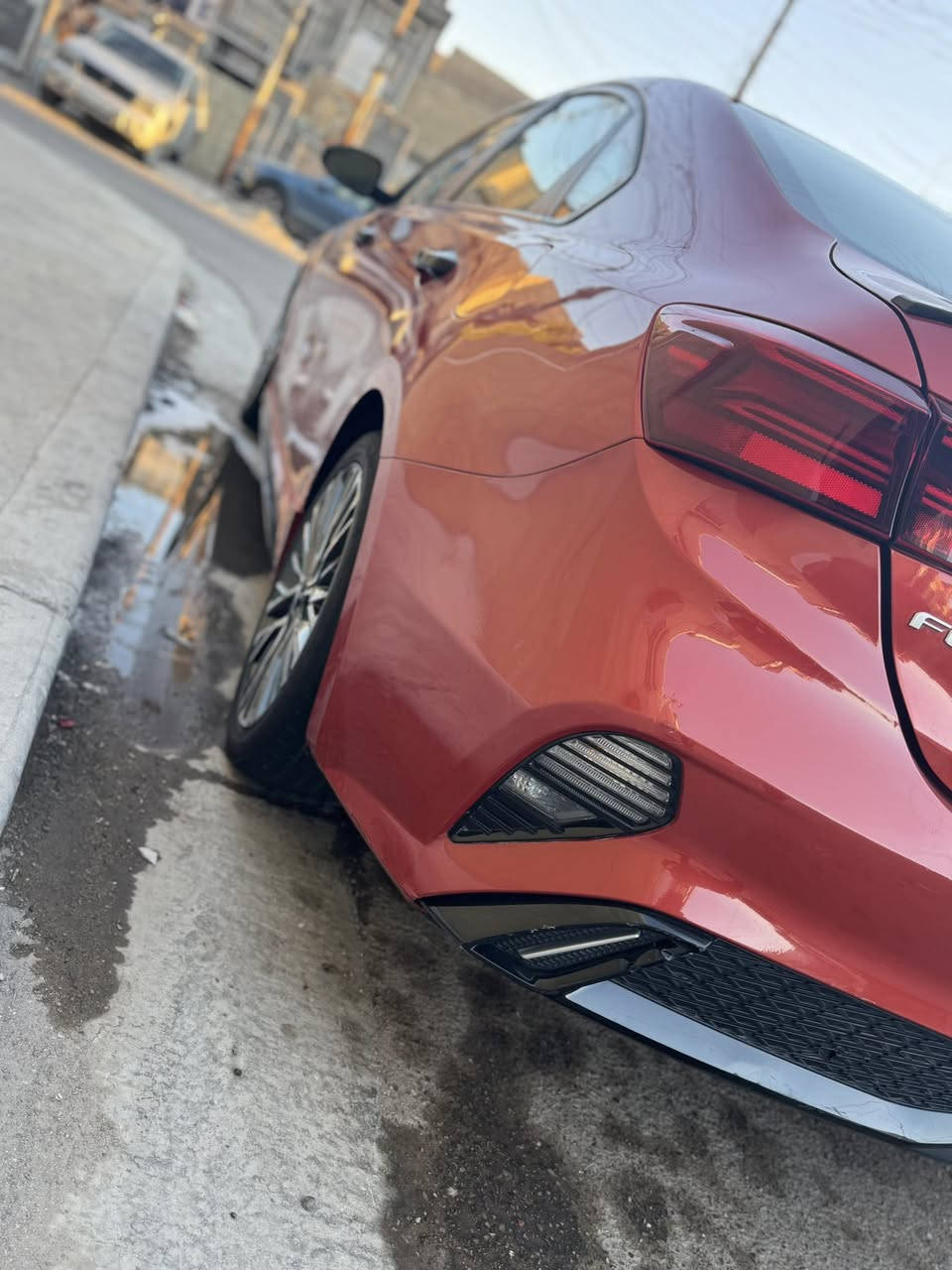 السلام عليكم 
للبيع 
فورتي موديل2022
رقم بغداد بسمي 
مواصفات فول جيتي لاين 
كل المواصفات بيه 
محرك2000
سيارة بدون نقص 
صور حادث  ب منشور 
سعر 146مجال 
الاتصال ***********
مكان بغداد الشعب
