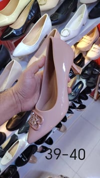 تخفيضات • ملابس • توصيل ديوانية