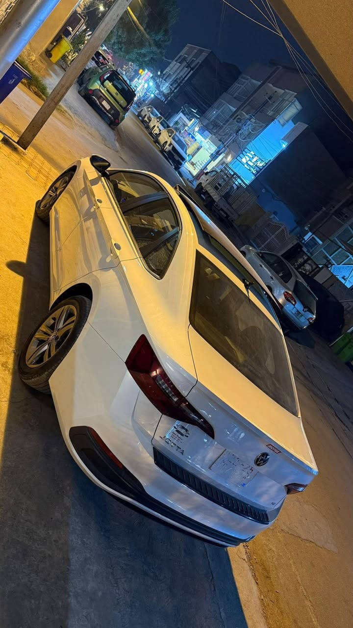 volkswagen jetta SE 2023

فول مواصفات

ماشيه ٢٢ الف كيلو 

بنوراما

كراسي جلد ،كهرباء،هيتر

بصمه

تشغيل  عن بعد

شاشه كبير

شاشه الكتروني

ويل كروم و كبير 

رادار امامي و خلفي و جانبي

لايتات ليد

هندبريك بصمه

 تدفئة و تبريد 

العنوان  بغداد
رقم كاتي
 
السعر 165
للاستفسار 
***********
