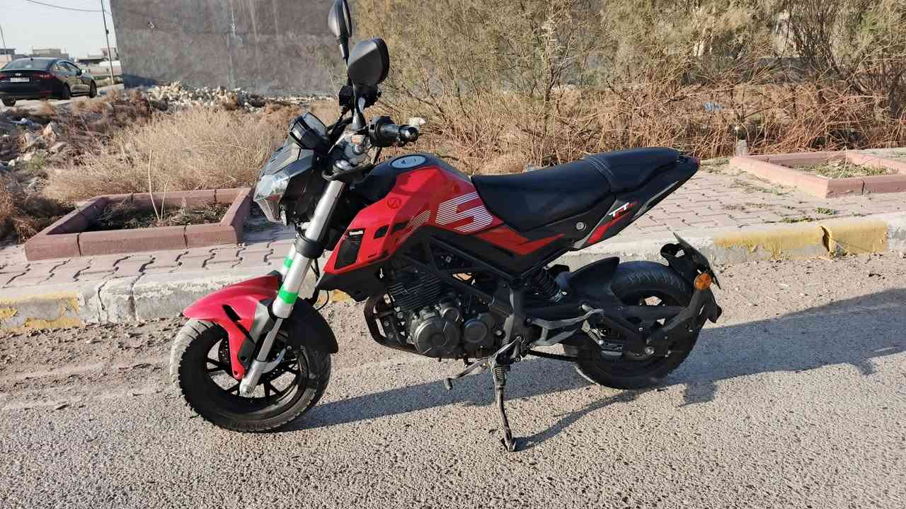 السلام عليكم
دراجة بنلي 135 مرقمه بغداد جديد مصرالي شهرين من كملتها بأسمي تحويل ثاني يوم صالنصه رياضي وكاتم نضيفه كلش ماشيه ٣٥ الف دهن اصلي وبانزين اخليلها محسن اي خلل مابيها امانة الله الدراجه حلوه واقتصاديه وين متريد توديك 
. 
. 
رقمي / *********** بي واتساب راسلني وانطيك سعرها وتدلل ❤🤝
