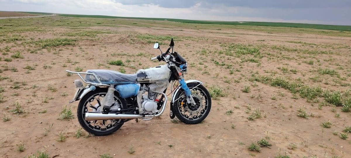 اسلام عليكم
سولنك 25 
ماشي 1900
دبل دسك دبل ريموونت سويجات كامل
بعده وضع شركه 
اي نقص ما بي 
تجي وتشوف بعينك 
السعر 850 وبي مجال 
***********
