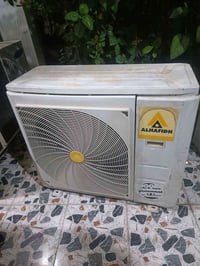 حاره فقط 3 طن الحافظ شغاله وتبرد بس الانبيره تقره 17 و18 امبير 250 الف...