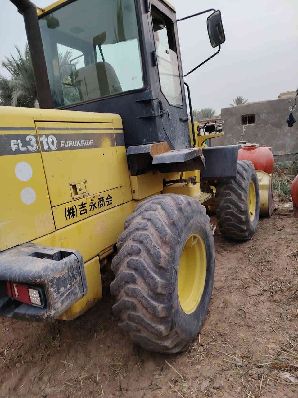 السلام عليكم للبيع شفل فور كاوا 310 رقم بغداد كير ما مفتوح  مكانه الديوانية مكينه ازوزه  4 رقم انكليزي بس الدقه بغداد   ***********
