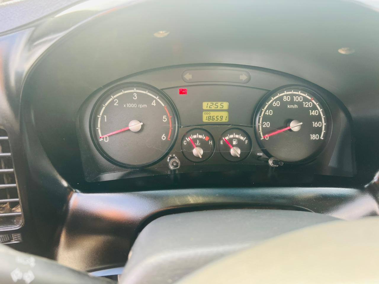 السلام عليك كياا موديل 2012 سياره بلادي على وضع الشركه مال جناي ماشيه 186 رقم صلاح  الماني سنوياا 2028 طخم تأير جديد بلا صبغ سياره مكفوله كلشي شغال بيهااا وين عشاگ المقدس 2012 
للاتصال ***********
