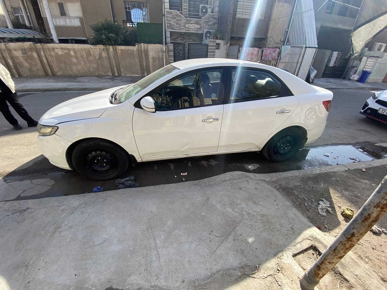 سيراتو 2011
ماشية 280الف
فول عدا الفتحة ولبصمة 
مكفوله من الحار ولصبغ
بيها بارد بابين وجاملغ امامي عكس السايق وبدايه لبنيد طخه ممصلحه 
صدر جديد تبريد شغال 
رقم سليمانية لجديد  بأسمي تحويل ثاني يوم 
مكانها بغداد 
سعر95 وبيها مجال 
***********
