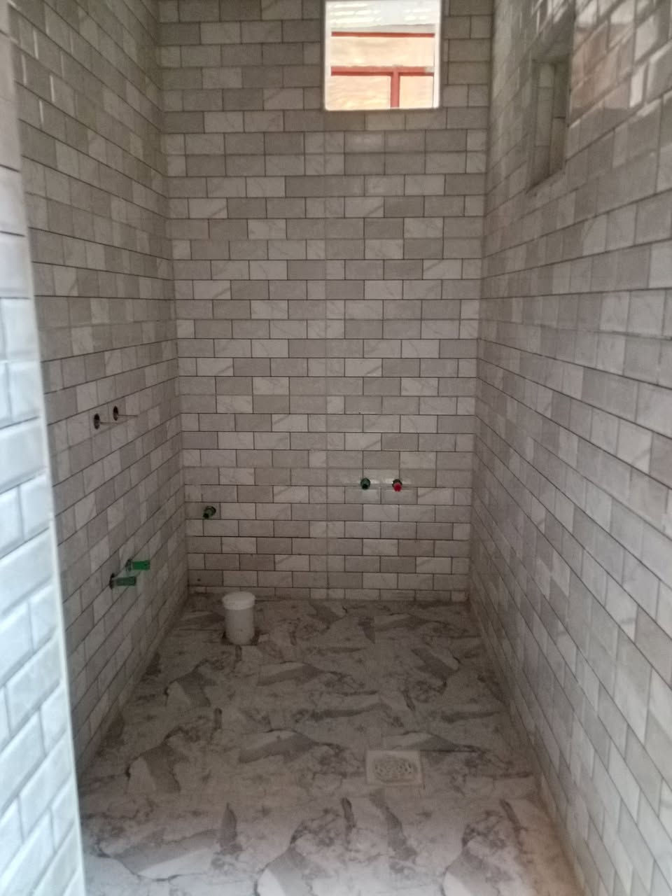 @الجميع عمل كافه مجالات تطبيك السيراميك والارضيات والجدار وتغليف بآيات الدرج بأسعار مناسبه،🔥***********🔥***********
