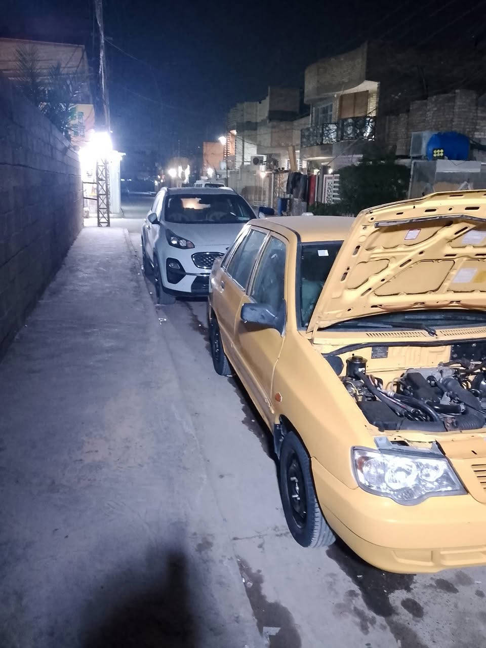 السلام عليكم سياره سايبه منغولي موديل 2012مكينه وكير كفاله شاصي كفاله مثل ما موضح كدامك بل فديو سياره من ايدك لشارع ربع مذب عليها سعر 37 وبيها مجال رقمي ***********
