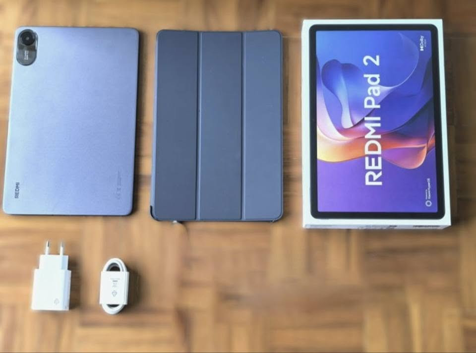 MI PAD 2 
4 ـ 128 GB
هەفتەیەک بەکارهاتوە.
شاشەی 11 ئینج
پاتری 9000  کامل کارتۆن و شەحنی ماوە
زەمانی 18 مانگ و زەمانی 18 مانگی ماوە.
نوکە دەرزی شوختی نیە.
جارێ قەدی شەحنی تێک نەچووە.
کەڤەری شەریکەشی لەگەڵە و درعی سەرشاشەش
4 مکەبەرەی دۆلبی ئەتمۆسە.
250 هەزار سیعری خوار هەموو بازاڕ.
سلێمانی السليمانية, العراق


**إذا كنت صاحب هذا الإعلان وتريد حذفه لأي سبب، رجاءا أرسل رسالة إلى الدعم الفني**