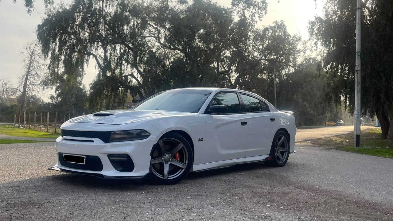 جارجر 2017 Scat Pack SRT
محرك 6400 
عليه ادامة كاملة مكملة مابيه اي نواقص من كل النواحي
موصفات ال SRT معروفة 
 
محدث بجم وايد بدي (البونيد البلادي موجود)
الضرر جامرلغ السكن بدون دواخل بدون شاصي
يعني قطعة وحدة صبغ بس 

رقم اربيل بأسمي 
سنوية جديدة 
بيه بطاقة بانزين
مكان السيارة كركوك
السعر :210
*********** كركوك, العراق
