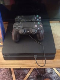 للبيع ٠٧٧١٣٦٩٠٠٧٠