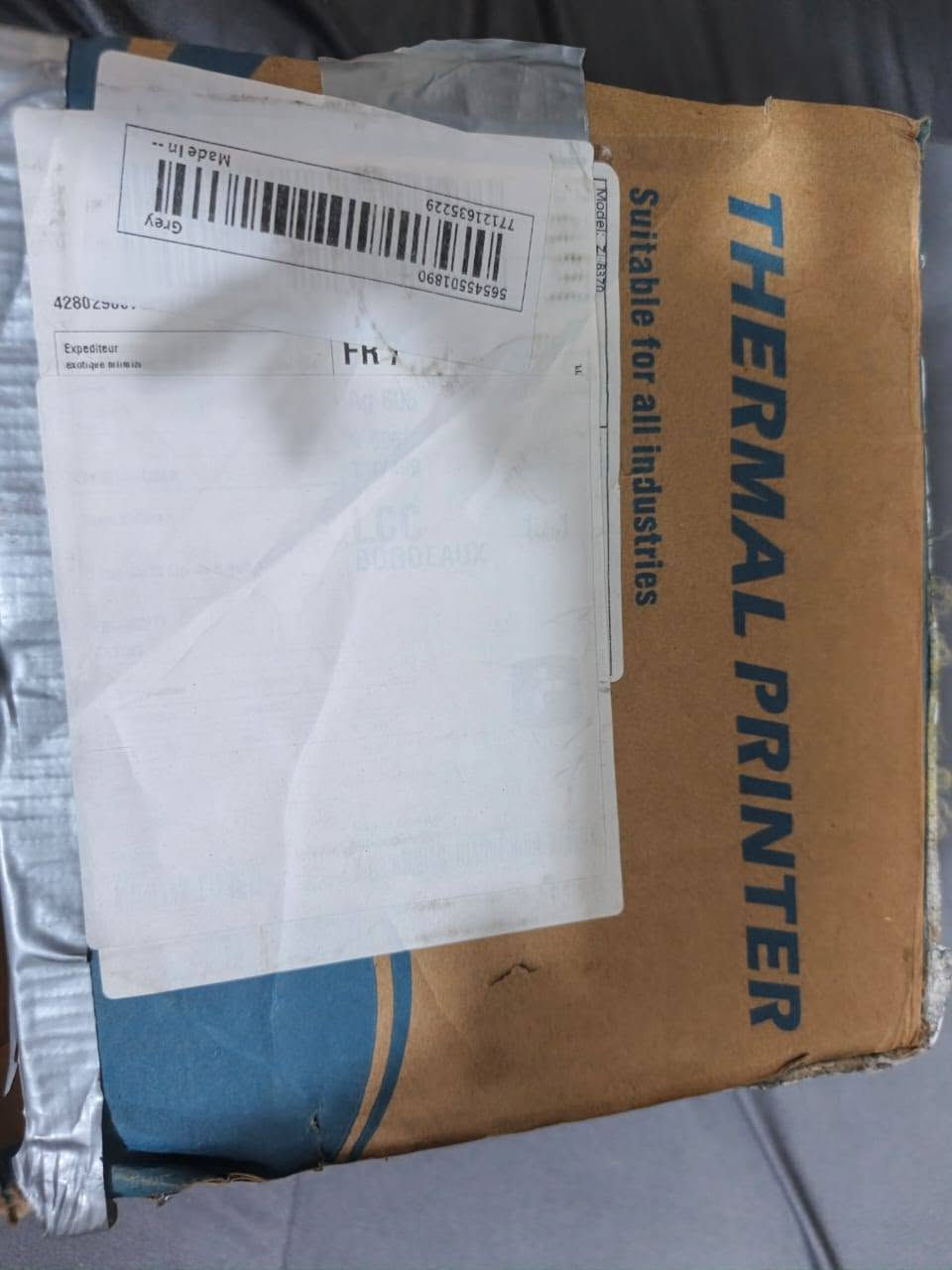 بطابعة إيصالات حرارية (Thermal Receipt Printer).:المواصفات الفنيةالنوع: طابعة إيصالات حرارية.الموديل: ZJ-8370.الشركة المصنعة: Shenzhen Zijiang Electronics Co., Ltd.المنافذ (Interface): تدعم التوصيل عبر كابل USB وشبكة LAN.عرض الورق (Paper Width): 80 مليمتر.قاطع الورق (Cutter): نعم، تحتوي على قاطع آلي للإيصالات.


**إذا كنت صاحب هذا الإعلان وتريد حذفه لأي سبب، رجاءا أرسل رسالة إلى الدعم الفني**