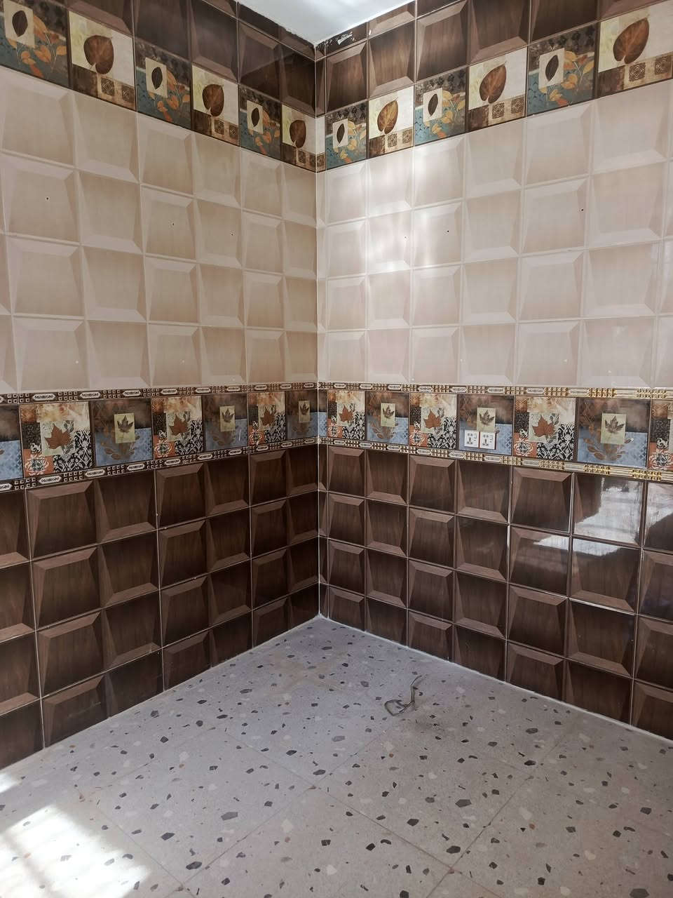 شغل انواع السيراميك كادر عمل كامل كوت ***********
