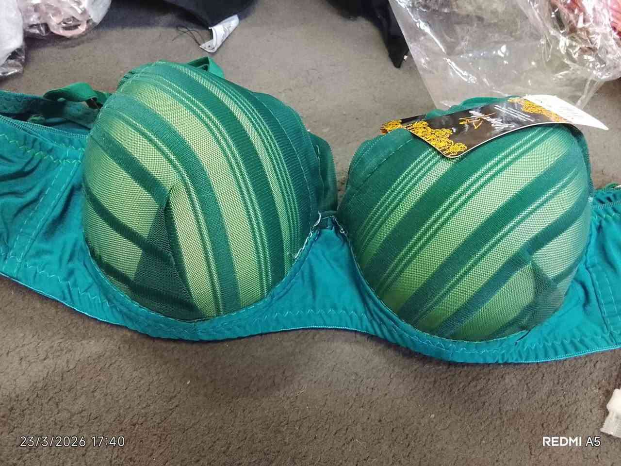 السلام عليكم ملابس نسائيه باسعار مناسبة للحجز والاستفسار راسلوني خاص او واتساب  ***********
