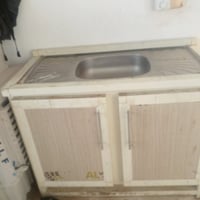 خزانة • مطبخ