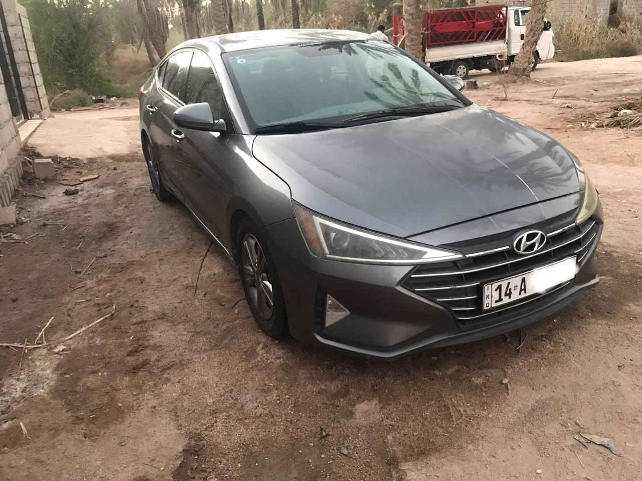 النترا ١٩
وارد امريكي 
محرك ٢٠٠٠ دوش
ماشيه ٩٧ الف ميل 
السياره امبدل بيها جاملق 
وباب السياق فقط
مواصفات se
رايدها ١٣٨ وبيها مجال 
وبخدمه الشراي 
***********
المكان البصره / ابي الخصيب
