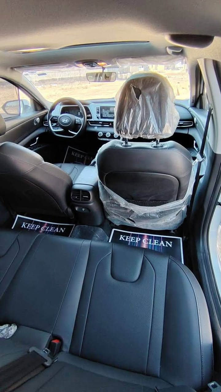 للبيع هيونداي إلنترا2025 –
فل كامل (تجميع صيني) 🔥🚗
سيارة بحالة جديدة، فئة عالية ومواصفات كاملة،

✨ المواصفات:

ماشية :11.000

موديل: 2025

مكينة / 4 سلندر

شاشة كبيرة + نظام ذكي

عدادات رقمية

تشغيل بصمة + دخول ذكي 

كاميرا خلفية + حساسات

مقاعد مريحة (جلد)
 
كفالة عامه كلش 

LED أمامي وخلفي

أنظمة أمان كاملة (ABS / ESP / Airbags)

🚘 المميزات:

صرفية ممتازة + قيادة ناعمة + ثبات عالي + شكل شبابي حديث + مواصفات فل كامل

💬 الحالة:

نظيفة جداً – كفالة عامه – استخدام خفيف

📍 الموقع: –البصرة الزبير 

💰 السعر: 145$

📞 للتواصل:***********

