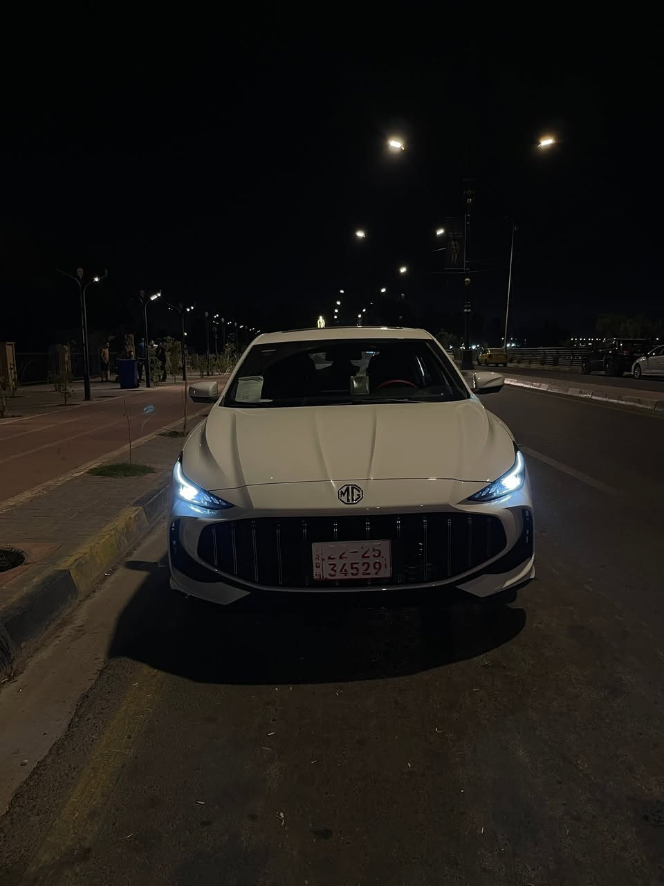 البيع Mg gt 2025موديل 

السيارة بأسمي ثاني يوم تحويل رقم وهزه وسنوية جديد 
محرك 1.5 تنفس طبيعي
فول مواصفات
- فتحة سقف
- ﻿﻿4 كامرات
- ﻿﻿اوتو هولد
- ﻿﻿بصمة دخول
- ﻿﻿هاند بريك دكمة
- ﻿﻿كشنات جلد
- ﻿﻿تبريد قطعتين -
black edition اضافات -
ماشية 16800 وقابل للزيادة
السيارة نظيفة جداً بحالة الزيرو
بيها فقط ملاحظة رصعتين بلبوند بلتحميل صارت 
عنوان /موصل /حي الكندي 
الاتصال فقط على الرقم او واتساب على الماسنجر ماجاوب وشكراً 
***********
السعر 120 دفتر وعشرين ورقة وبيها مجال
