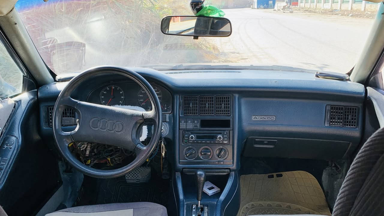 اودي موديل 80 سياره جاهزه مكينه لاتنقيص ولا تبخير حداديه جديده كير اوتماتيك كهربائيات كلها شغاله راعيها بغداد تحويل سياره شوف لعين وسعرها جداً مناسب 14 وبيها مجال شراي خابر خاص ماجاوب سياره مال بيت وجاهزه ترايها وين متريد *********** عنوان بابل حله
