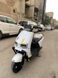 سكنس ام عيون 2025  6بطاريات جدد  لايت عالي ناصي  بصمه انذار سرقه  مثبت...