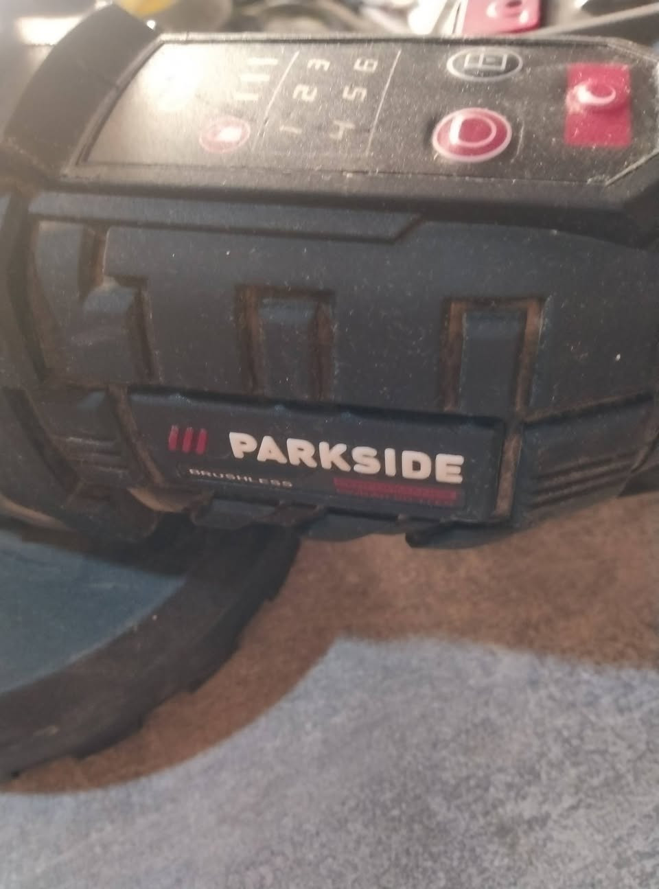 كوسره تنعيم جديد وغير مستعمل بارك سايد الماني سعر القطعه 75 بدون بطاريه وشاحنه ويوجد توصيل لجميع المحافظات


**إذا كنت صاحب هذا الإعلان وتريد حذفه لأي سبب، رجاءا أرسل رسالة إلى الدعم الفني**