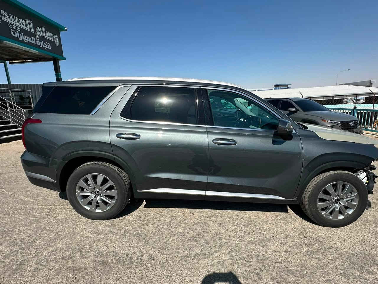 بسم الله الرحمين الرحيم.                                 

نوع السيارة🚘 2025 HYUNDAI PALISADE SEL.     

حجم المحرك🚌6سلندر🚦🚦.                                

السيارة موجود ✅بالاردن  🚗المنطقة الحرة الزرقاء                    

الضرر واضح بالصور ✅ارباك مصلح ✅ومكرش عقل ارباك  🚘السيارة تشتغل وتمشي.   
 
السيارة 🚘🚗🚕 تدخل اعفاء شهداء(معفية من الكمرك والرقم) 

الاستفسار✅على الرقم  *********** اتصال  واتساب  (لان حالين في الاردن)✅✈️🫶          

او مراسلة واتساب على الرقم الاردني 00962797080658. 

عنوان المعرض🛣️🛣️⬅️شارع 18 شمال المنطقه  الحرة🚗🚗🚗.     
  
 ملاحظة🚗🚕🚘🌹🫶اعمل متابعة يوصلك كل ماهو جديد✈️🏎️🚗.    

ملاحظة السيارة ✅🌹بدون اي صبغ وكلير✈️✈️🚗🚗🚘🚕✅🫶
