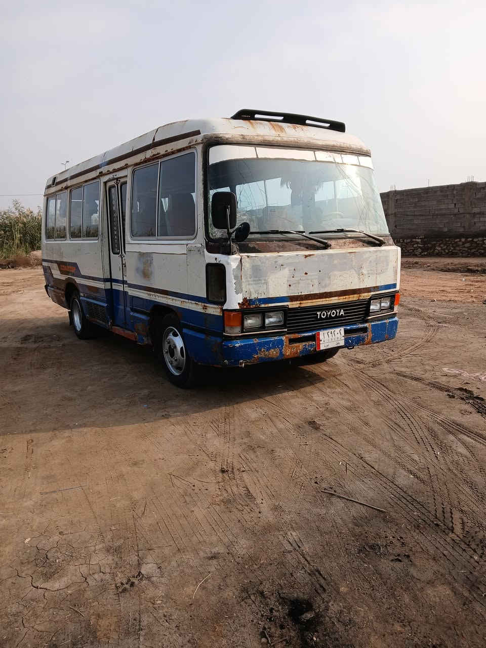 سلام علكم سياره كوستر عريض لبيع مديل 86سياره جازه مكينه بطه ثنين ونص كير عادي كهربايات كله شغاله ويل ناصي بيه السعر 7ونص وبيه. مجال بشراي الماني السياره انتصل بلرقم *********** واتساب مفتوح
