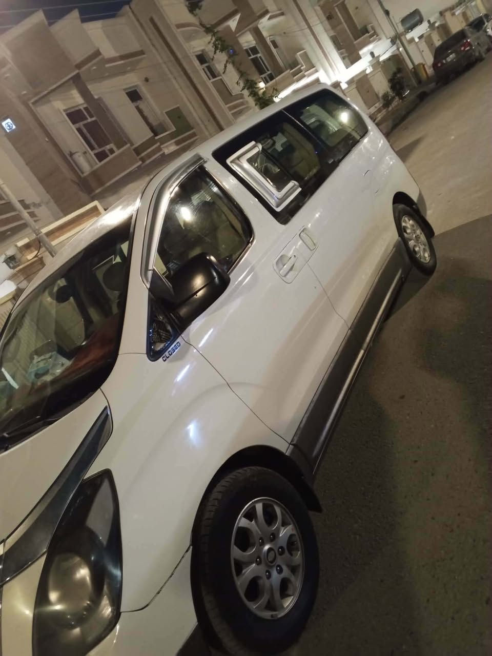 السلام عليكم
ستاركس 2010 للبيع رقم بغداد بسمي 

سياره جاهزه من كلشي 

بيه جاملغ خلفي بدون دواخل 

وجاملغ الامي بدون دواخل صفحه اليسر مكان سياره فلوجه  سعر 137$

استفسار تصال ع رقم *********** 

مكلف بنشر بدون خاص
