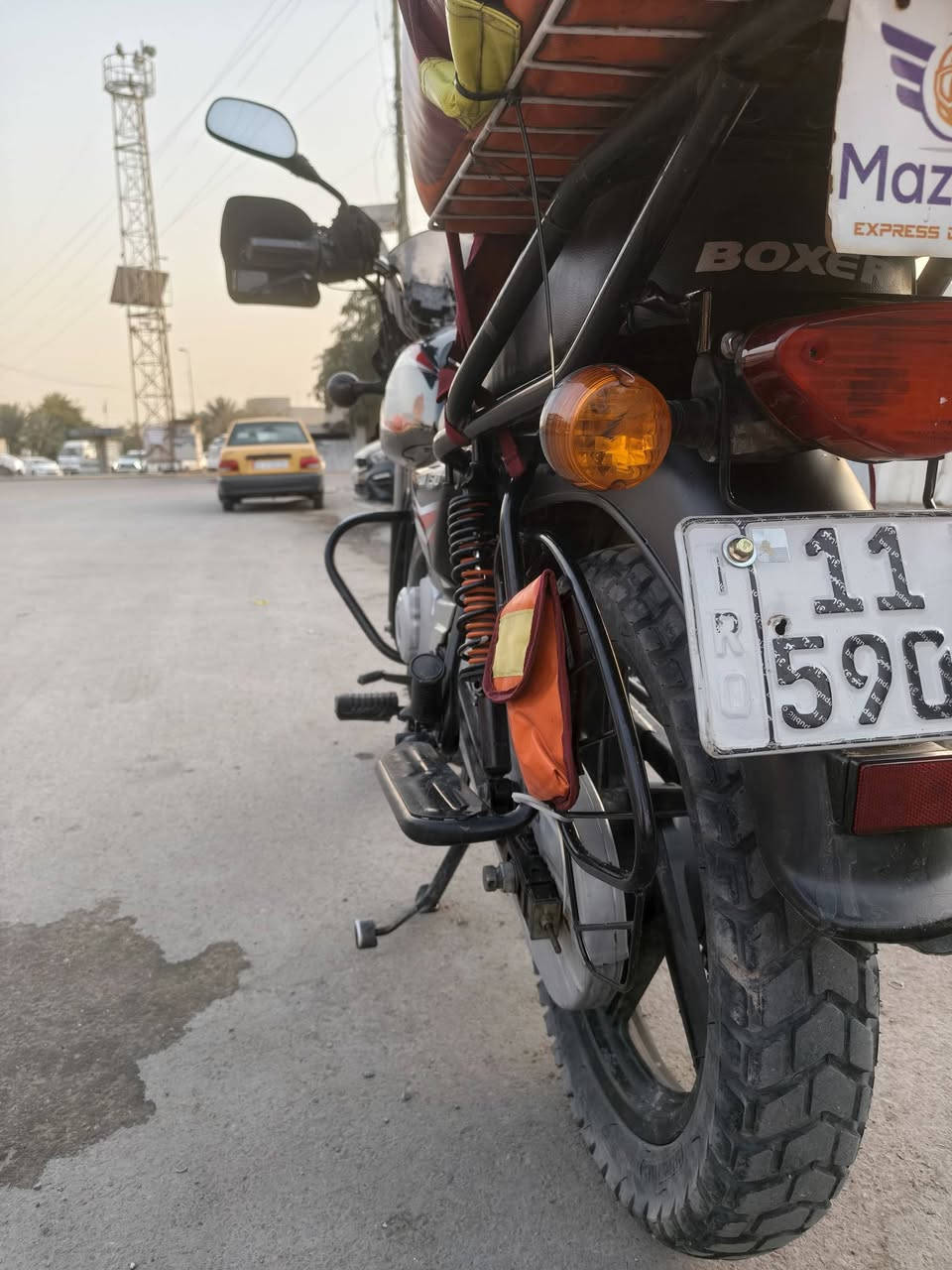 السلام عليكم بوكسر 2023 رقم بغداد دراجة جاهزة مكينة ما مفتوحة مكاني بغداد سعر 2250 وبيها مجال ***********
