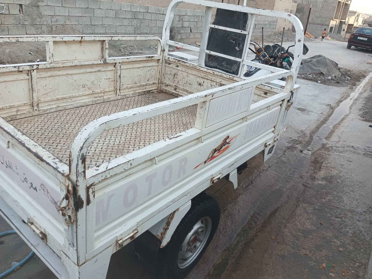 ستوته فحل للبيع موديل 22 محرك 150 سعر مليون و300 بيها مجال قليل
م/ ***********
