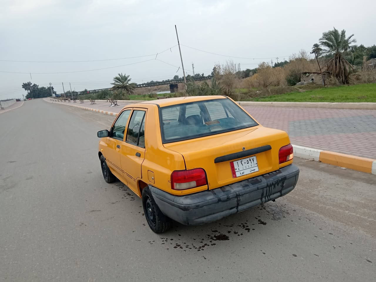 سياره للبيع موديل ١٨ سياره مكفوله تصال ع هذا الرقم ***********
