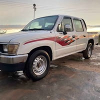 اسلام وعليكم سياره للبيع تيوتا ياباني موديل 98 نضيفه مال جناي بس البدي...