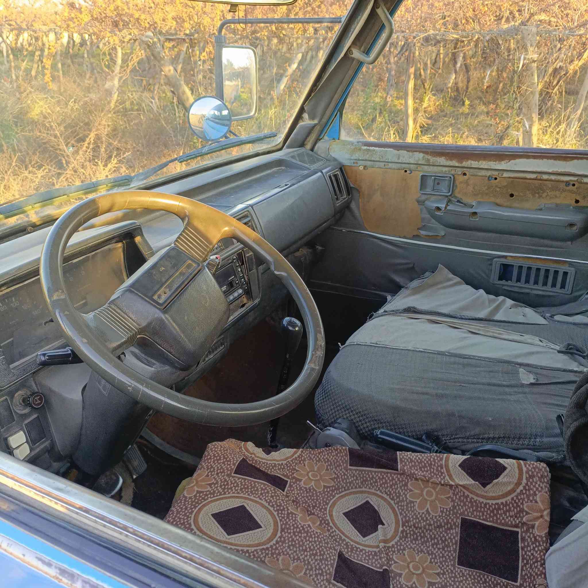 السلام عليكم كيا بنجو موديل 94 /5 جنكال رقم صلاح الدين كير محرك شرطه لا تنقيص ولا تبخير  سنويه ساقطه صار ثلاث سنوات السعر 40 ترهم مراوس نيسان موديل 2002 للاستفسار اتصال على الرقم *********** المكان صلاح الدين دجيل
