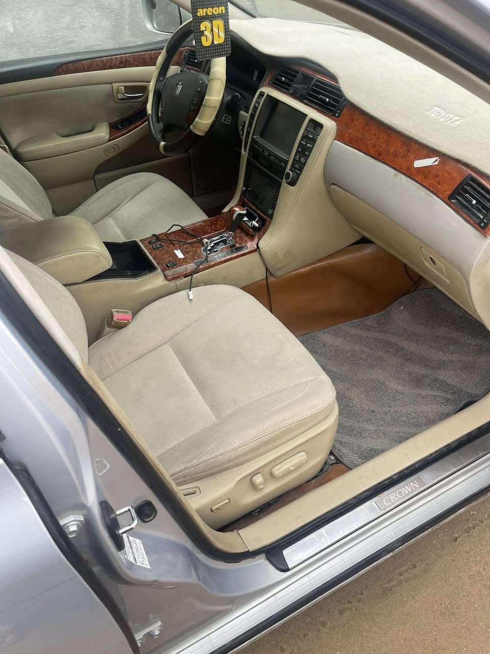 السلام عليكم شاهينه ٢٠٠٥ مكفوله من الكص ونغل والعيب الشرعي بيه مكانات صبغ رقم بصرة فول مواصفات عدا لفتحه  مكاني البصرة سفوان السعر ١٢٢ /***********
