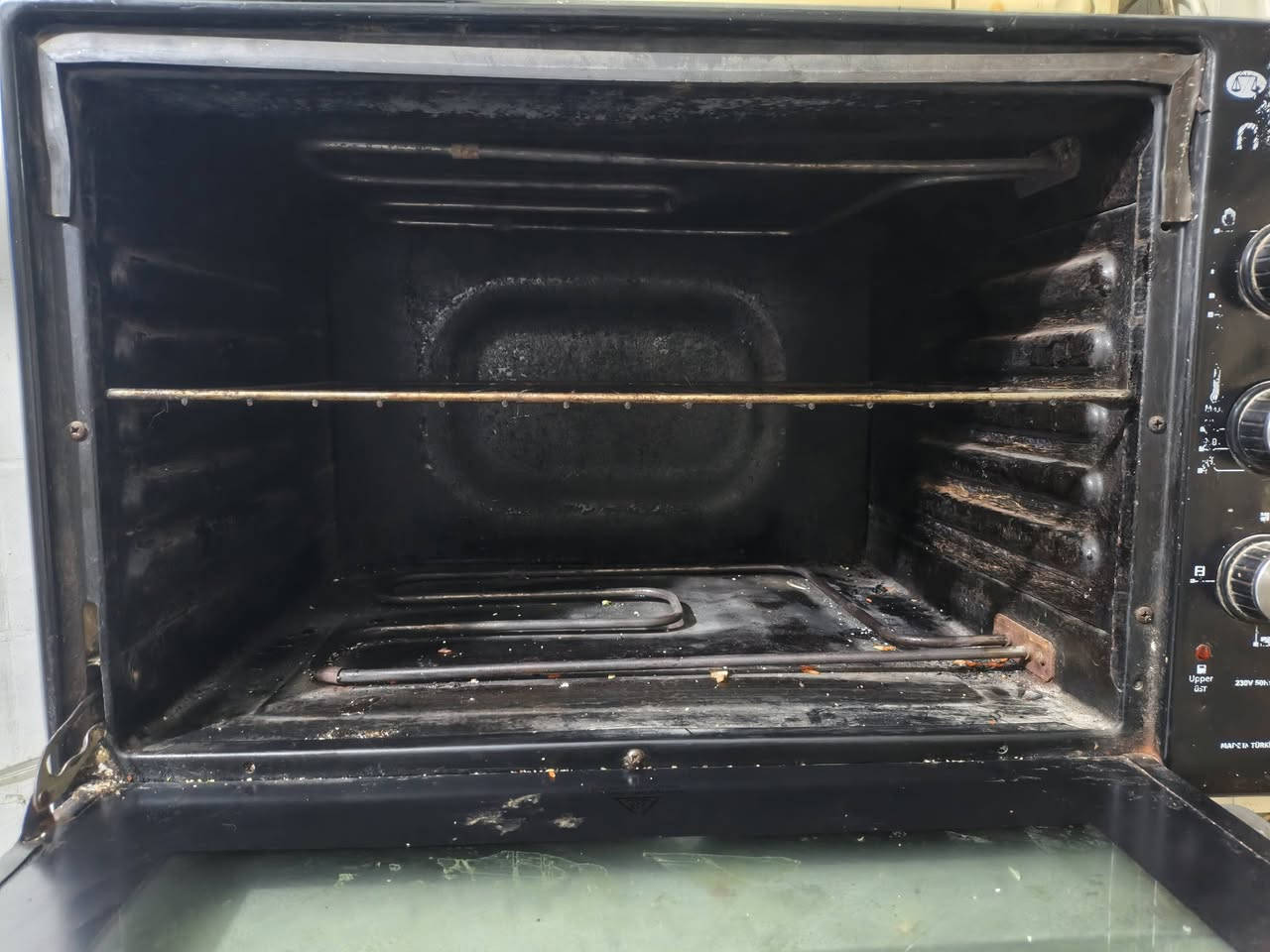 اوڤن مستعمل شغال كلشي مابي سعر 30وبي مجال ***********وتساب مكاني بل ري
