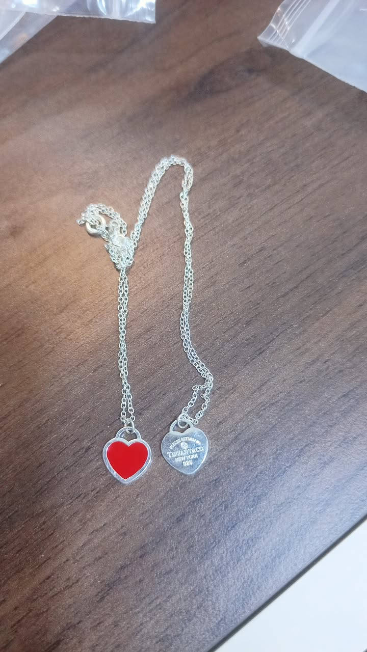 كلهم مختومات 925 بس اني ابيعهم حديد  شلع 
ادفع سعر بيهم 
متوفر توصيل جميع محافظات


**إذا كنت صاحب هذا الإعلان وتريد حذفه لأي سبب، رجاءا أرسل رسالة إلى الدعم الفني**