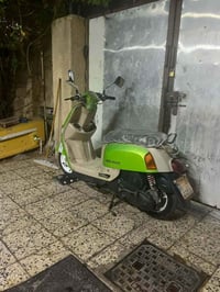بوليس للبيع دراجه تخبل مكينه حلوه السعر 450 وبيه مجال للاتصال 07881618...