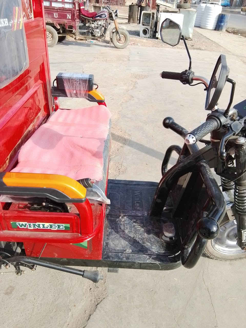 السلام عليكم  ستوتة شحن مديل ٢٠٢٥ صار أربع ايام من ماخذها  
تجي ع الفحص  السعر مليون و٤٥٠ وبيها مجال 
رقم الهاتف  ***********
