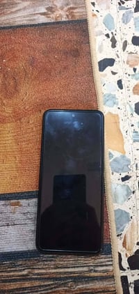 هوت 30 جهاز نضيف وشرط الفحص سعر خاص هذا رقم موبايلي 07825836888