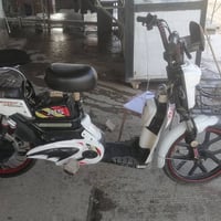 دراجة ٢٥٠ • ٥ بطاريات • بها مجال