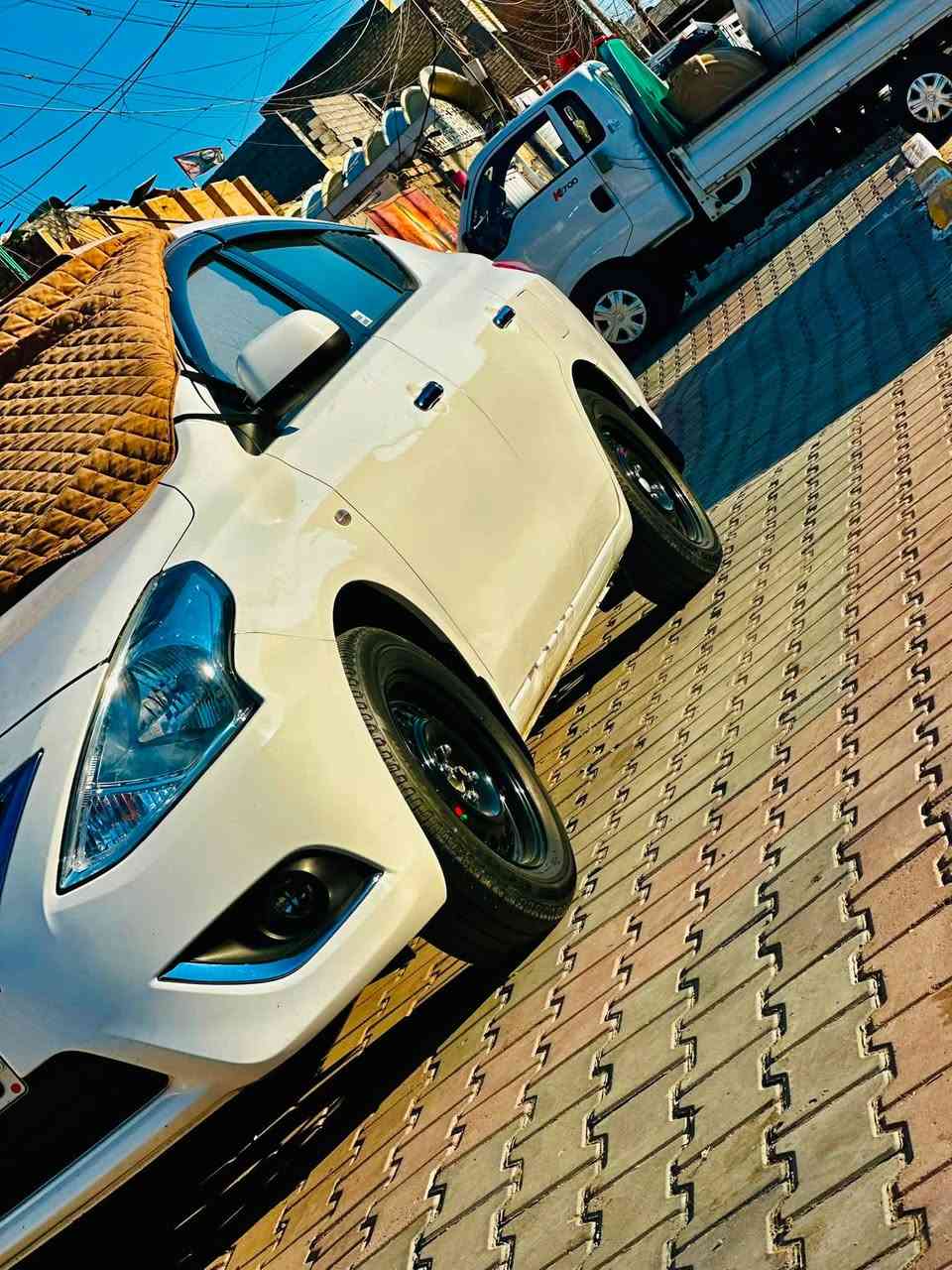 أسلام عليكم الي ايدور نضيف ومال بيت نيسان سني هندي ام البليته الزركه وتجي موصافات تبريد خلفي وجام كهربائي اربع السياره حيل نضيفه وستعمال شخصي ماشيه 50 الف حقيقي موديل 2024 رقم اربيل جديد هزه وفحص كامله ل 2027 سنويه جديده بسمي اتريد تحويل وكاله اني حاضر السياره مكفوله كفاله عامه بدون ضربه بدون صبغ بدون تبديل فقط الجاملغ مال الصدر بي شويه بارد والسونار موجود تجي تفحص وتقتنع وتشلع اعيوني كتلوكات الشركه بعده بيه اسبيره منازل تخم داير جديد ويل اسود اصلي السياره مدوشمه كاعيه وكشنات وبيه شاشه اصليه وباقي المواصفات مايحتاج اذكرهن معروفه السياره هندي مو مصري المرغوبه تبريده ثلج صدره مال شركه بعده والسياره كامله للاخير مابيه نقص ابد مكانه بغداد الحسينيه مال راشديه السعر 118 وبيه شي قليل رقمي ***********

